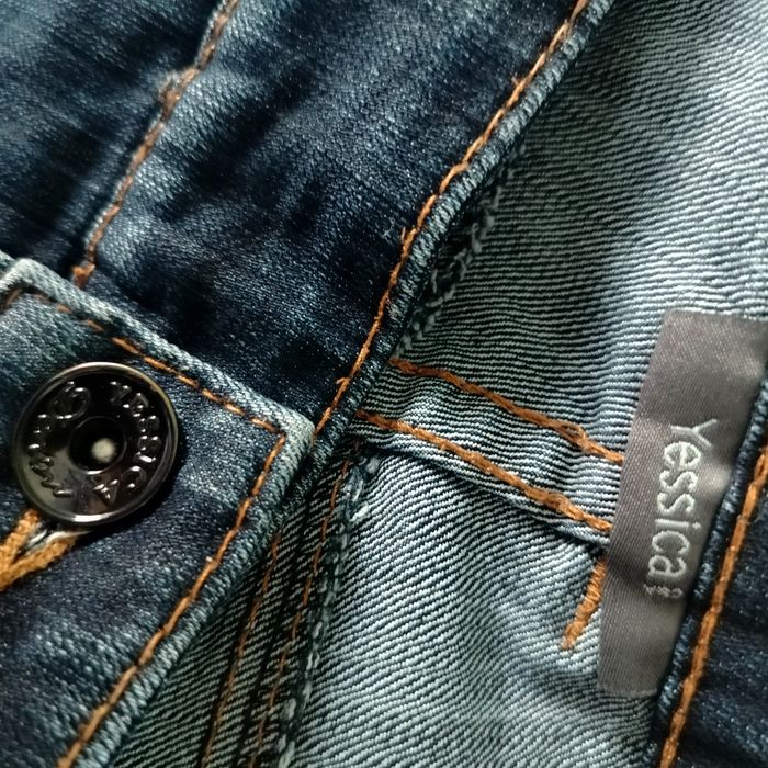 Spodnie damskie jeans cekiny Jessica 46