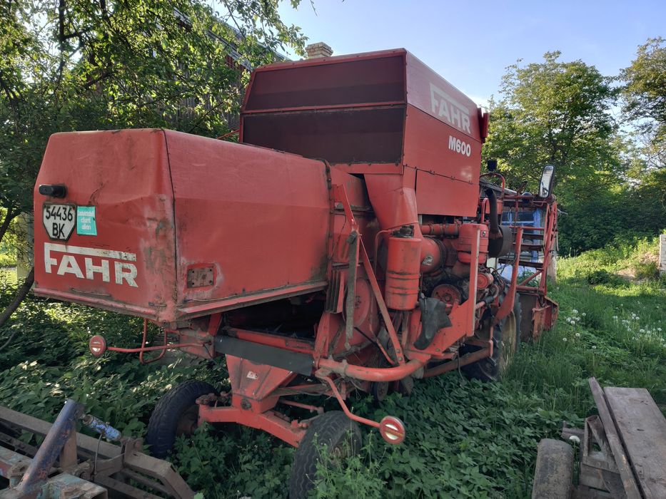 Продам зернозбиральний комбайн Fahr M600