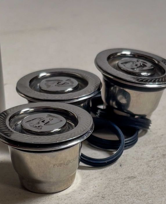 Cápsulas Reutilizáveis + Moinho de Café manual