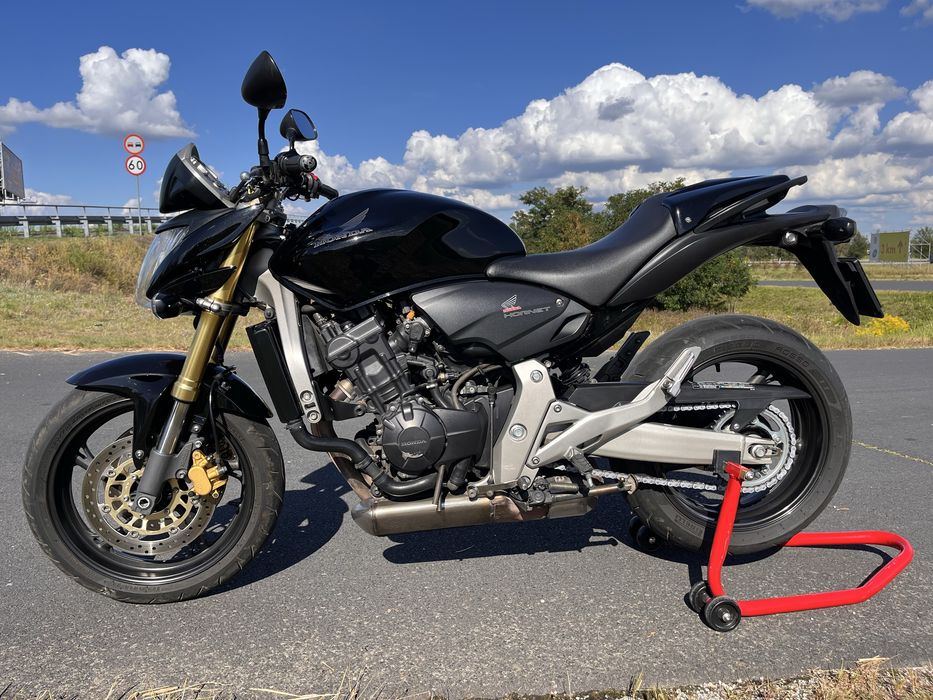 Honda Hornet  !!!