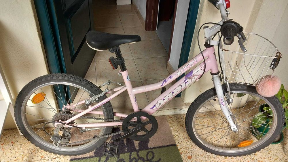 Bicicleta de criança, de menina