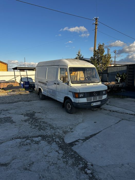 Мерседес 208 грузовик