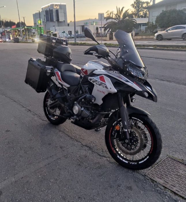 Benelli 502 como nova