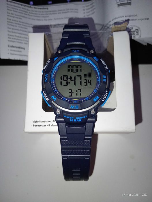 Nowy zegarek medyczny, rozrusznik, stymulator.