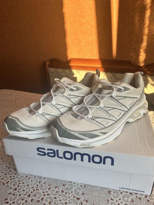 Продам кросівки білі salamon x6 43розмір