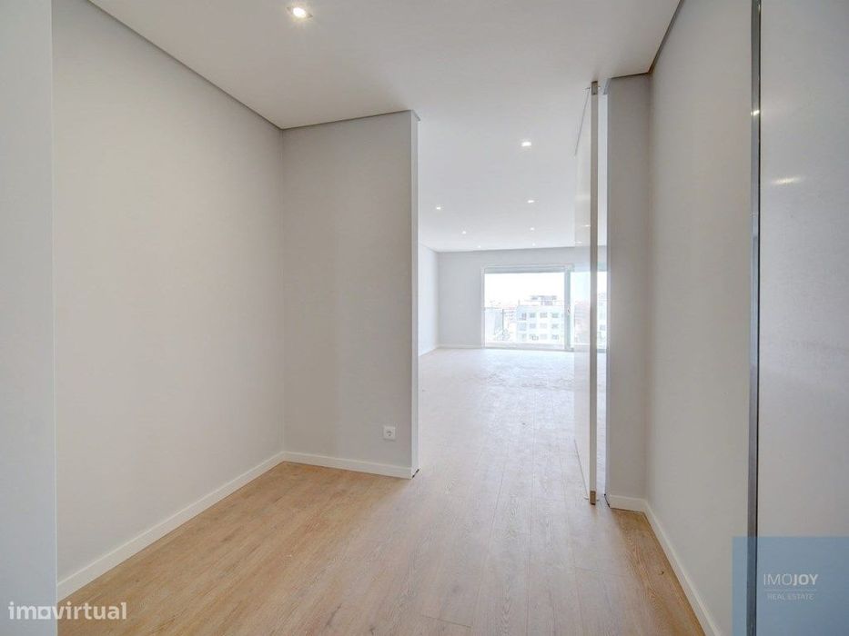 Apartamento T3 na Parede