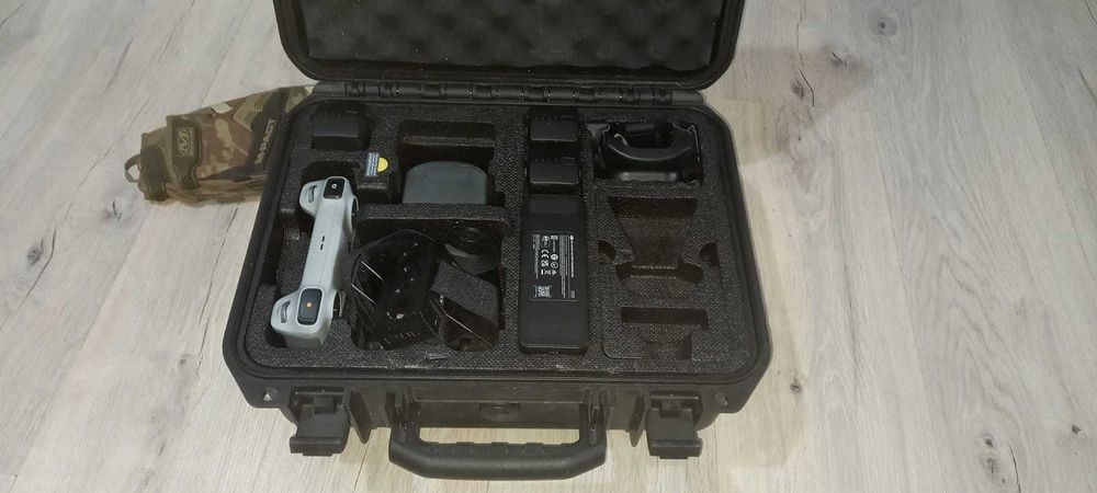 Квадрокоптер DJI Mavic 3 Fly More Combo (1001)