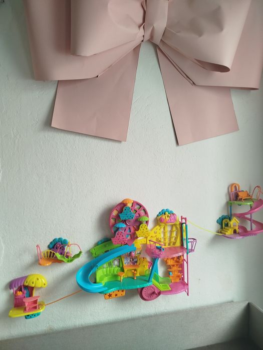 Polly Pocket brand woll