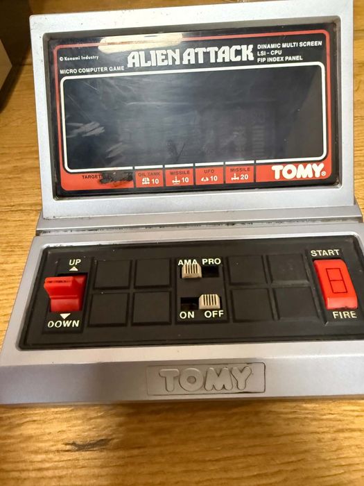 TOMY Alien Attack