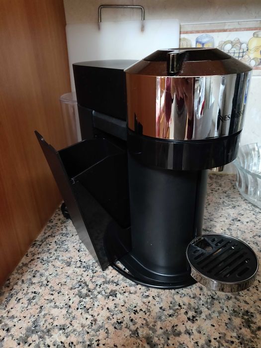 Cafeteira Nespresso Vertuo Next