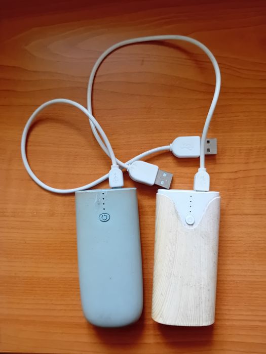 2 Powerbanks de 4000 Ah