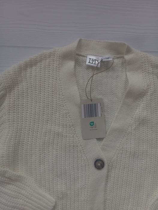 Кардигани светри 122р 128р 134р 140р 146р 152р