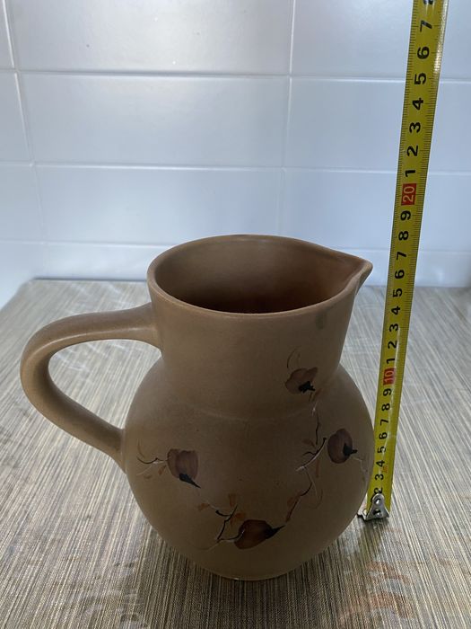 Vintage Ceramic Jar426133067526328321