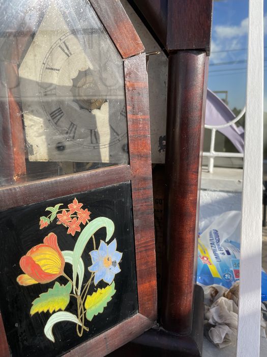 Relógio de corda antigo