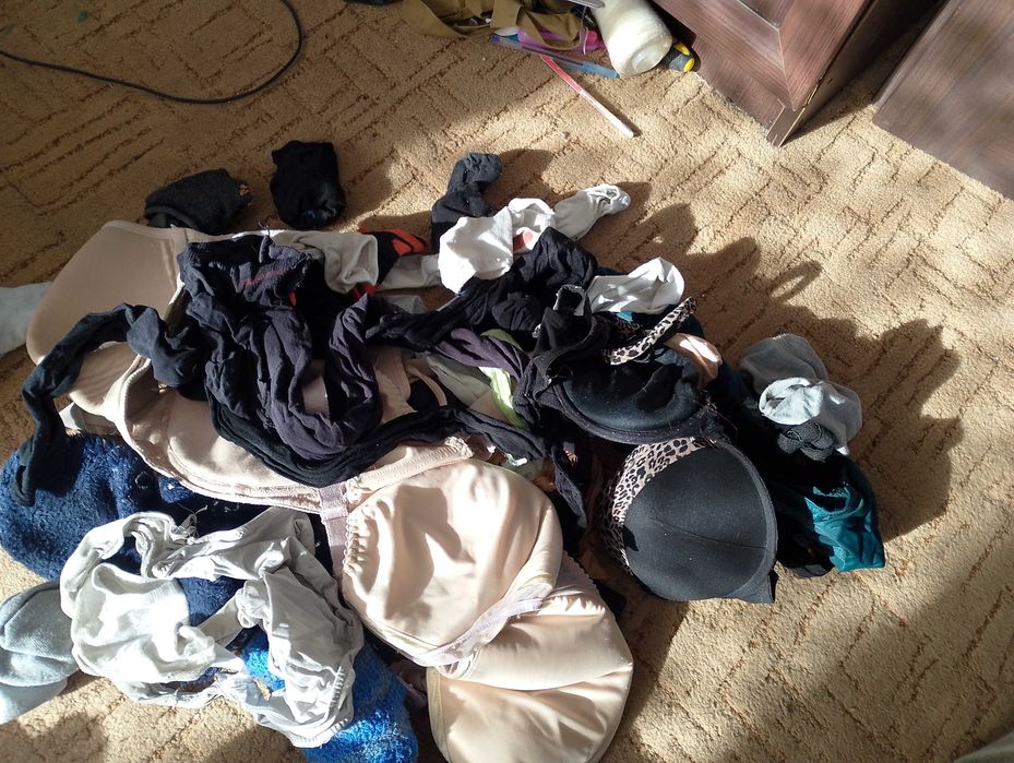 Zestaw damskiej bielizny używanej