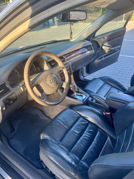 Продам Audi A6C5 Quattro 2004 року 2,4 газ/бензин АКПП