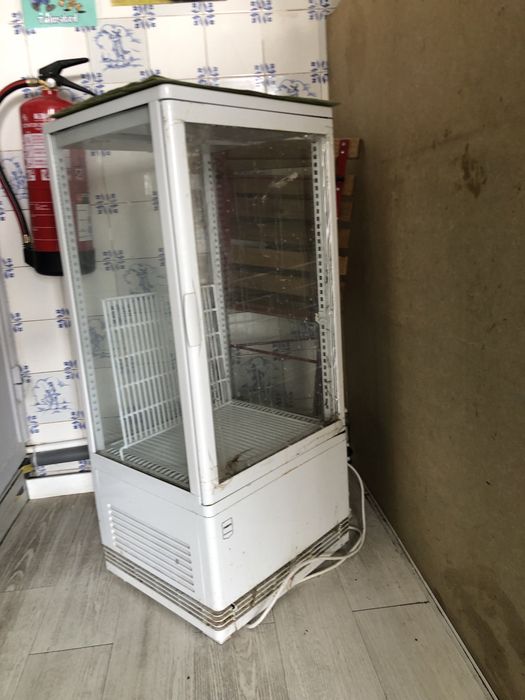 Frigorifico Vitrine METRO MAKRO 70 L