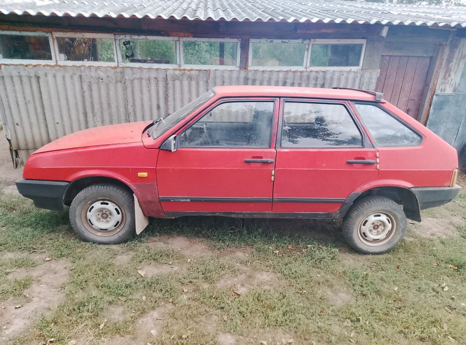 Продам ваз 2109 машина находу