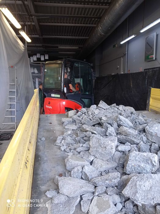 Wywóz Gruzu Drewna Złomu Kontenery Transport Betonu Kraków.