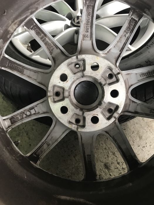 5/112/18. Б. М. В. Мерс 221. W