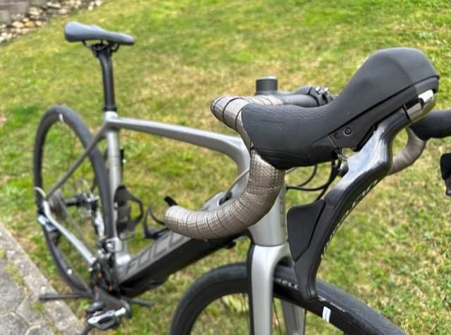 E-bike FOCUS Paralane² 9.9 Carbono 1600km como NOVA - Autonomia 150 Km