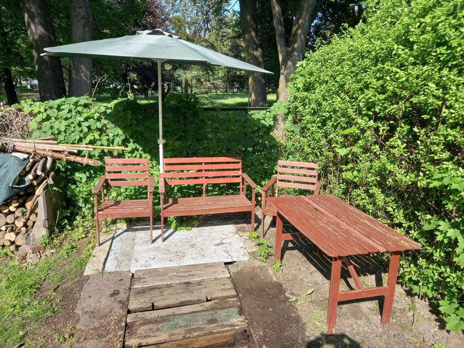 Meble ogrodowe Drewniane Parasol Zestaw Brąz Nysa