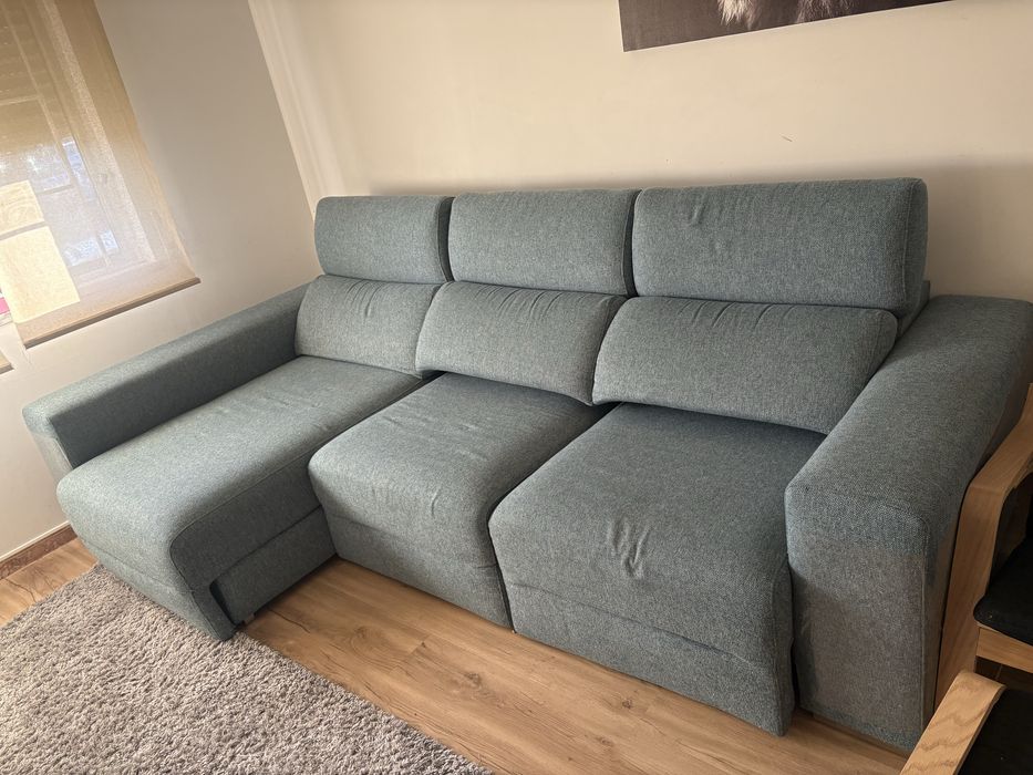 Vendo sofa + Cadeira com repousa pes