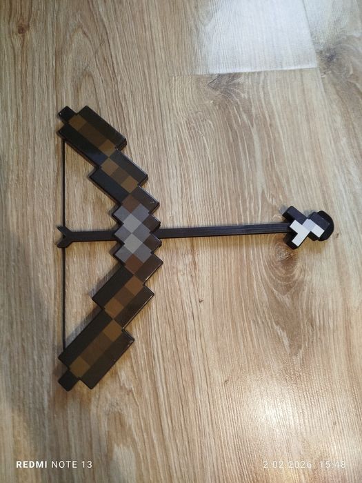 Łuk z Minecraft z strzałą