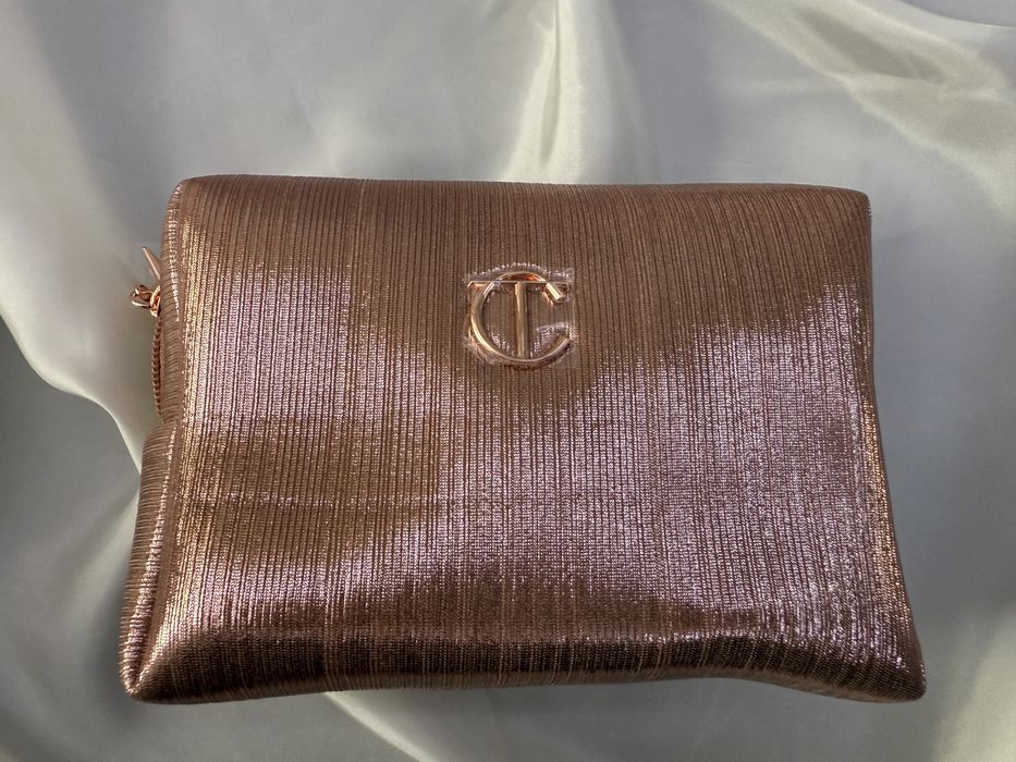 Косметичка Charlotte Tilbury