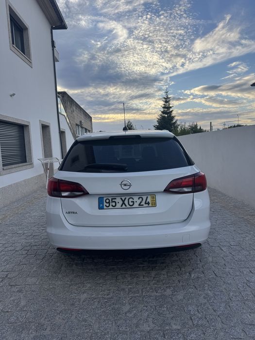 Opel Astra Sports Tourer — fotografia 3