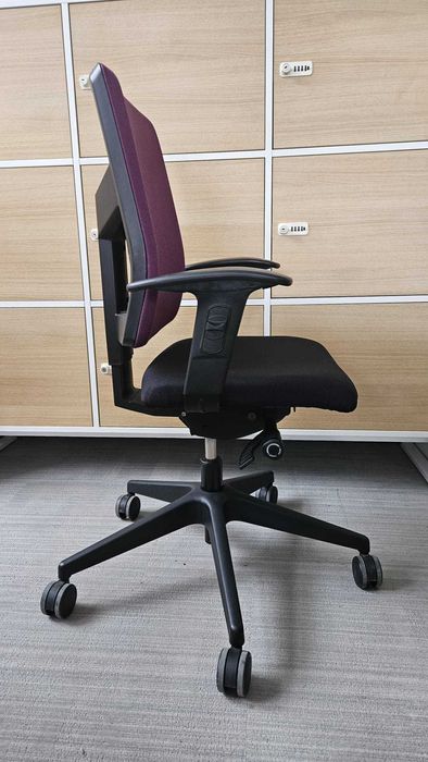 Fotel obrotowy ergonomiczny ProfiM RAYA fioletowo-czarny ok. 20 szt.