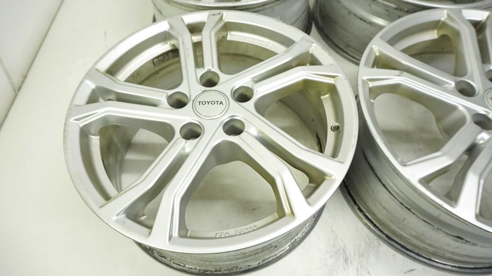 Felgi 17 Toyota CHR Rav 4 Corolla Verso Camry Avensis Auris Yaris 4cro