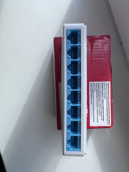 Комутатор Mercusys MS108 свіч новий 12 штук