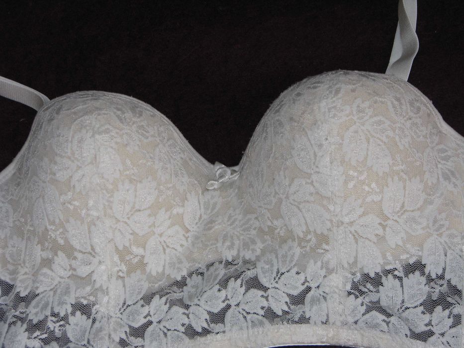 Biustonosz kremowy - r. 34 B