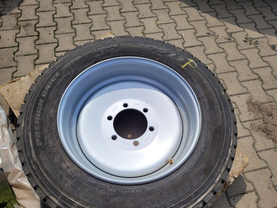 Opony Kompletne Koła Felgi 295/60 R22,5 4 szt. Autosan D47 D46 D732