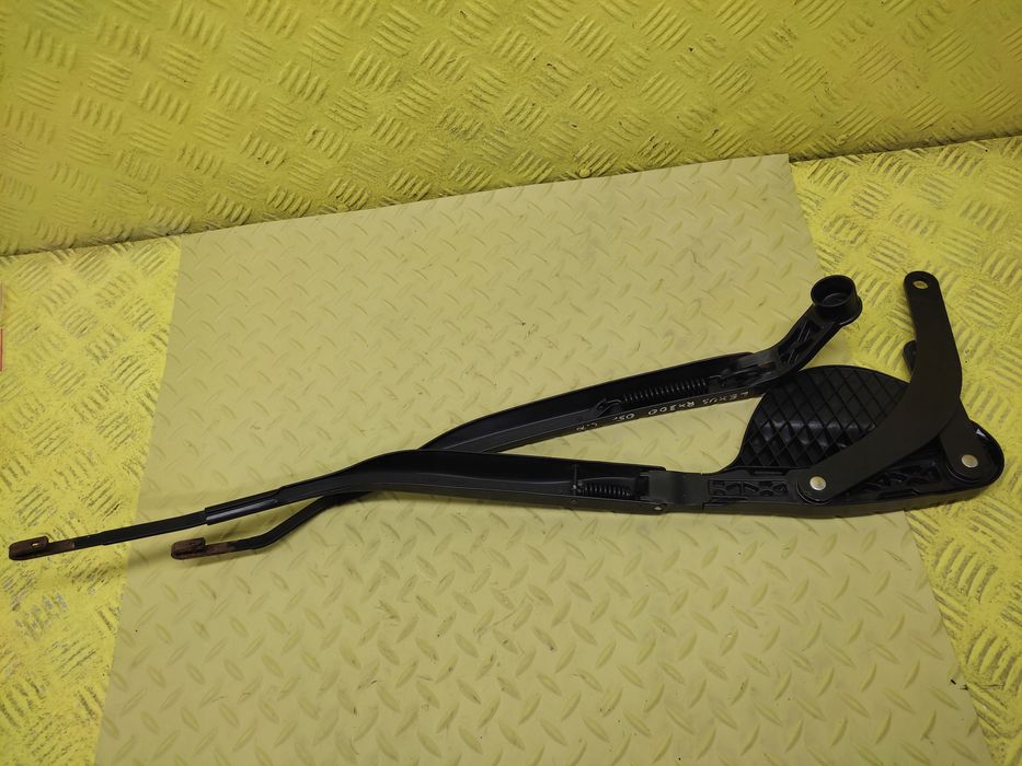 lexus rx300 ramię wycieraczki przód