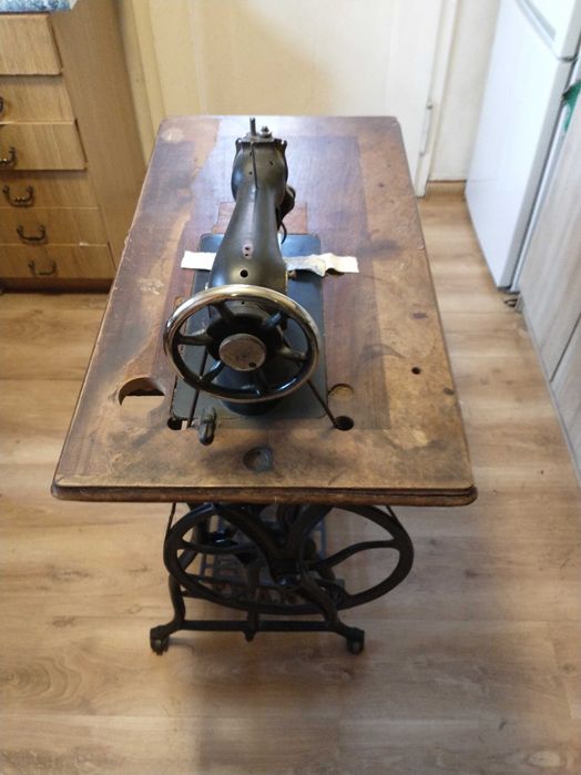 Maszyna do szycia Afrana sprawna