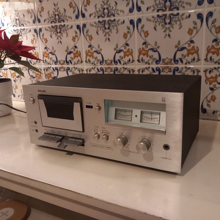 Philips N3500 cassette player/recorder