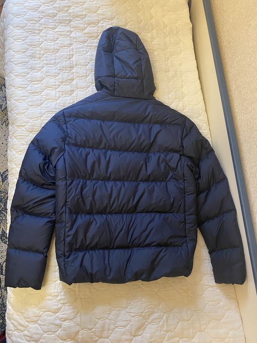 Синий пуховик Adidas