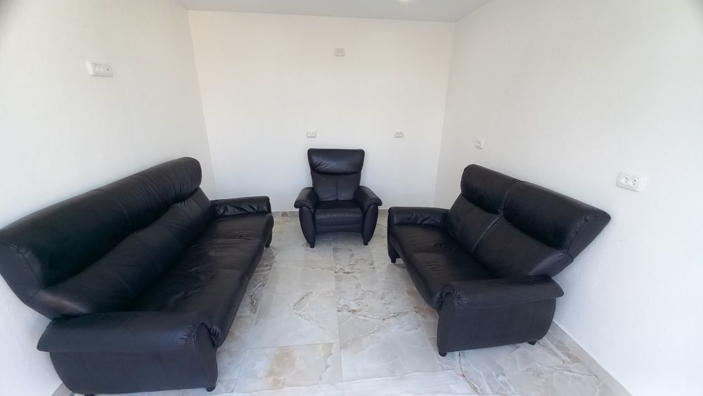 Продається диван, або комплект натуральна шкіра, механічний реклайнер