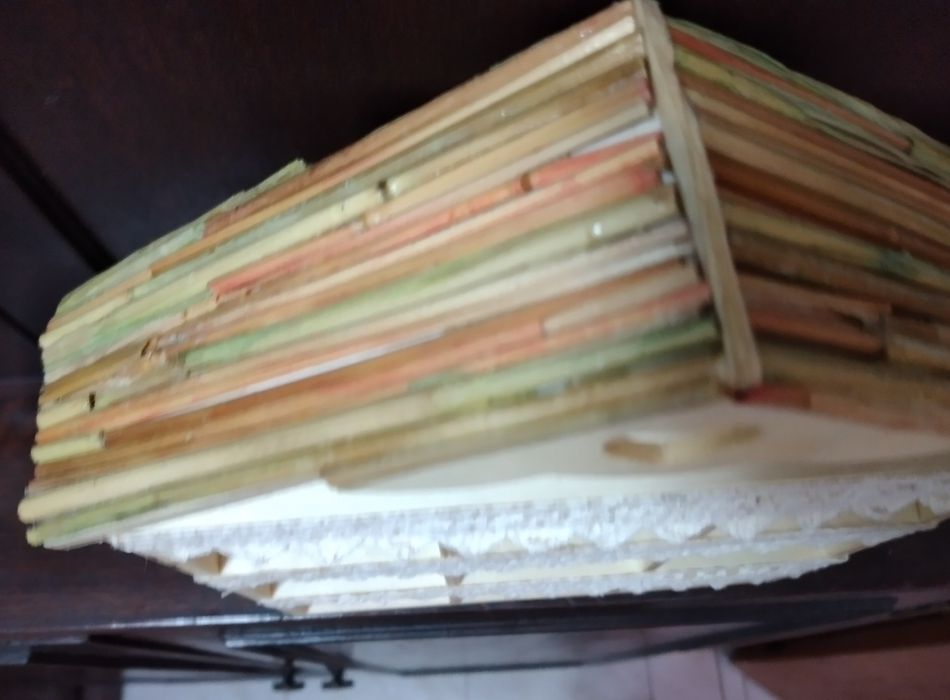 Vitrine ou expositor em pinho p/ bibelots