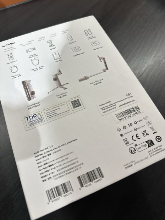 Стабилизатор новый Insta360 Flow Creator Kit Stone Grey свет и коробка