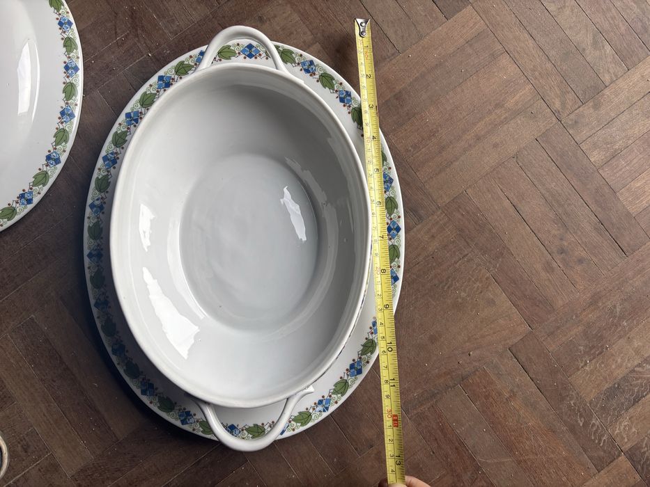 Terrina e travessas antigas Vista Alegre