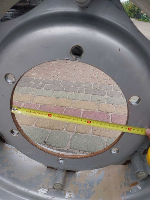 Felgi r24 piasta 29cm 6 szpilek