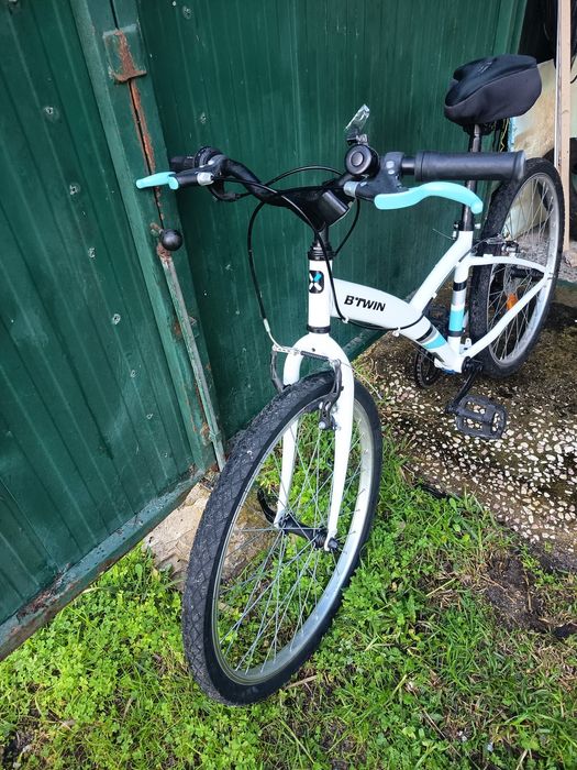 B'TWIN  100 híbrida infantil de 24 polegadas