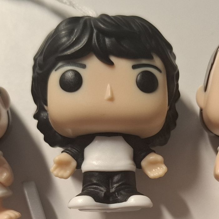 Mike stranger things funco-pop kinder joy
