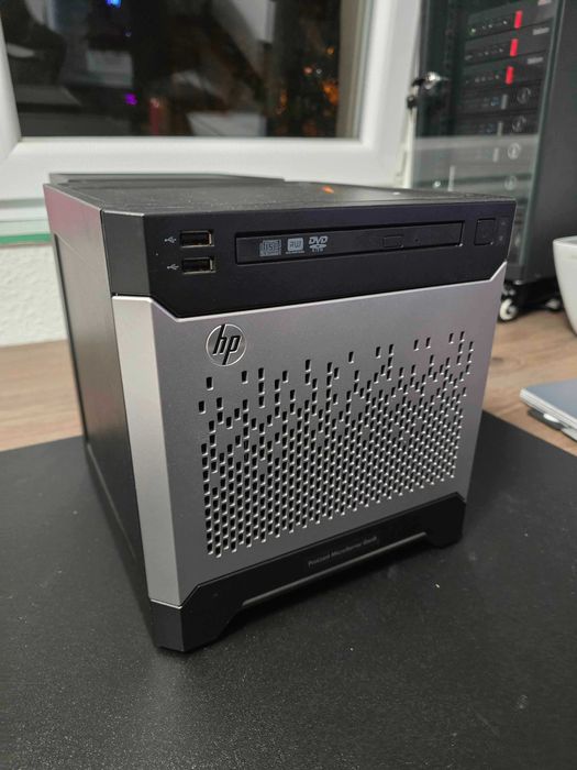 Serwer HP Proliant Microserver Gen8 | 12GB RAM | Xeon E3-1220L V2