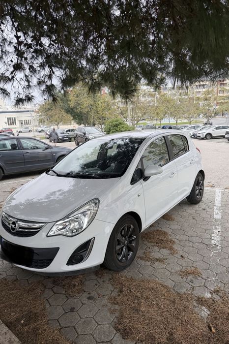 Opel Corsa 1.2 Enjoy 2014