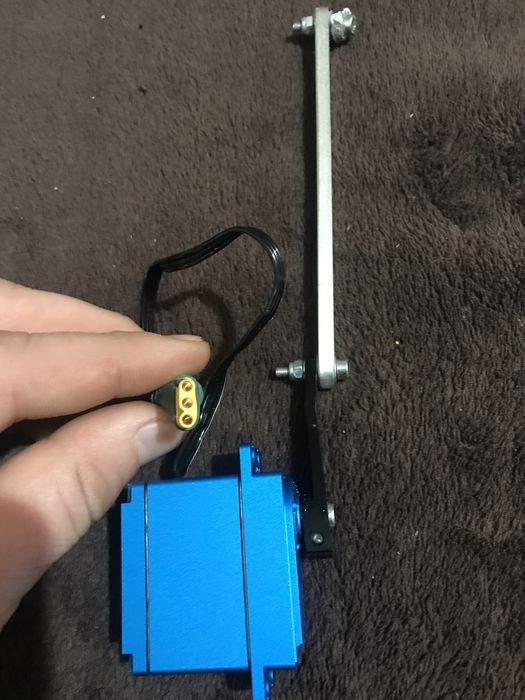 2 сервоприводи стан відмінний