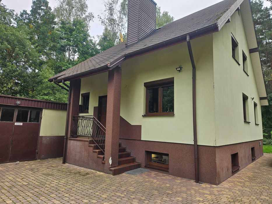 Sprzedam dom jednorodzinny z pomieszczeniem gospodarczym 100m2